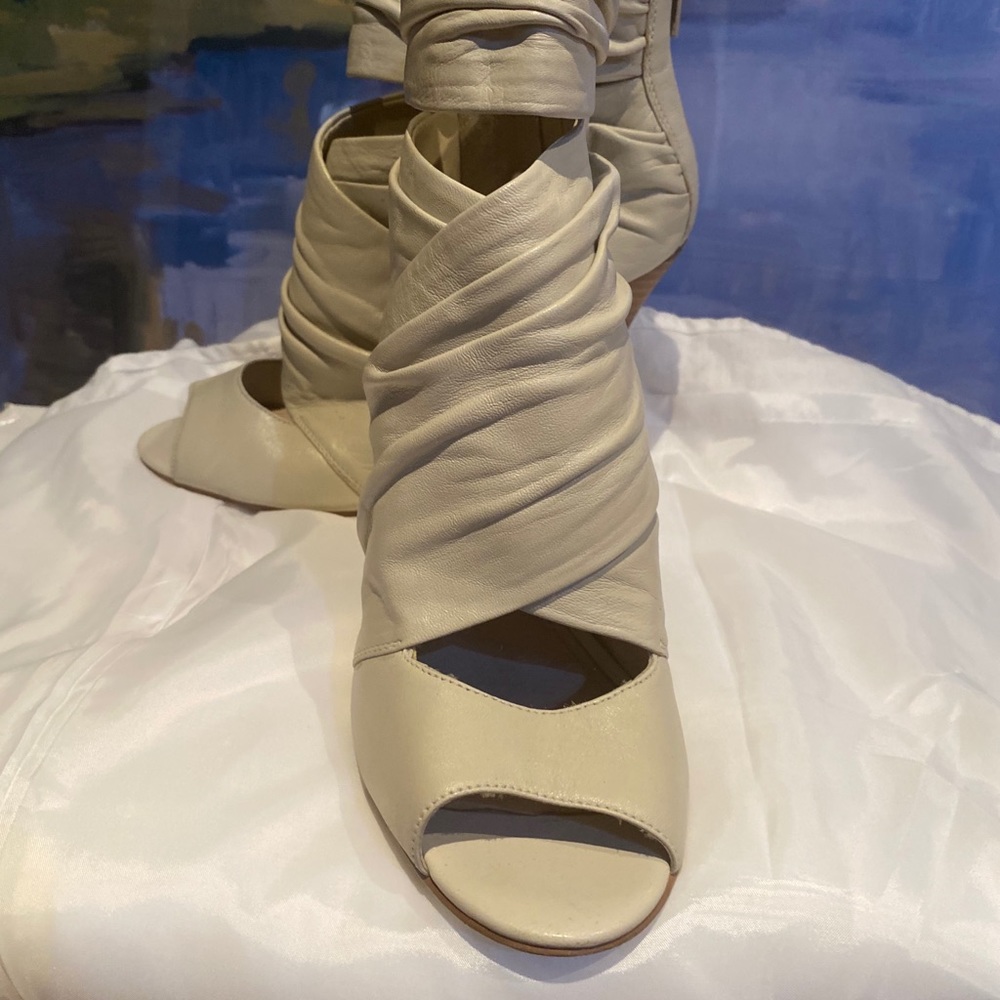 Shoes - Picture 2 of 2